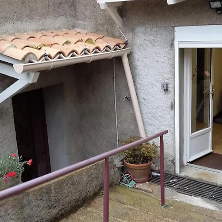 A Avec Terrasse * Le Vigan (Gard)
